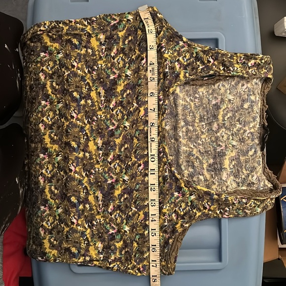 Banana Republic patterned tank top - Picture 4 of 4